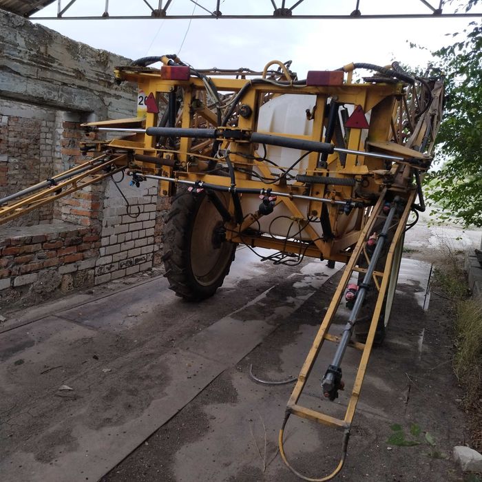 Оприскувач  ОП-3000