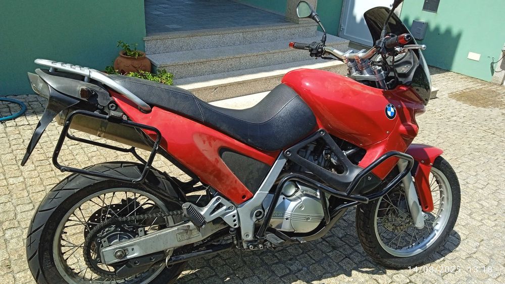 mota bmw clássica de 1995