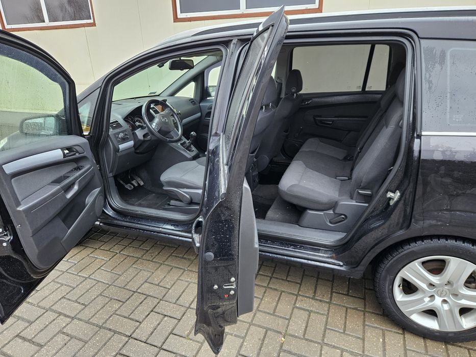 Opel Zafira 2006 рік 1.9 дизель 7 місць