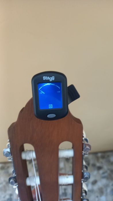 Гитара 6 струнная