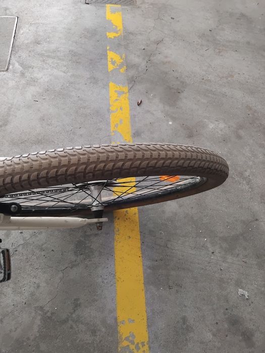 Bicicleta berg punhos de couro
