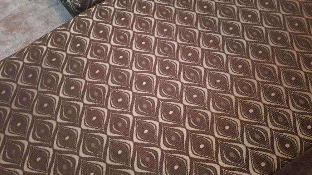 Sofá com chase long