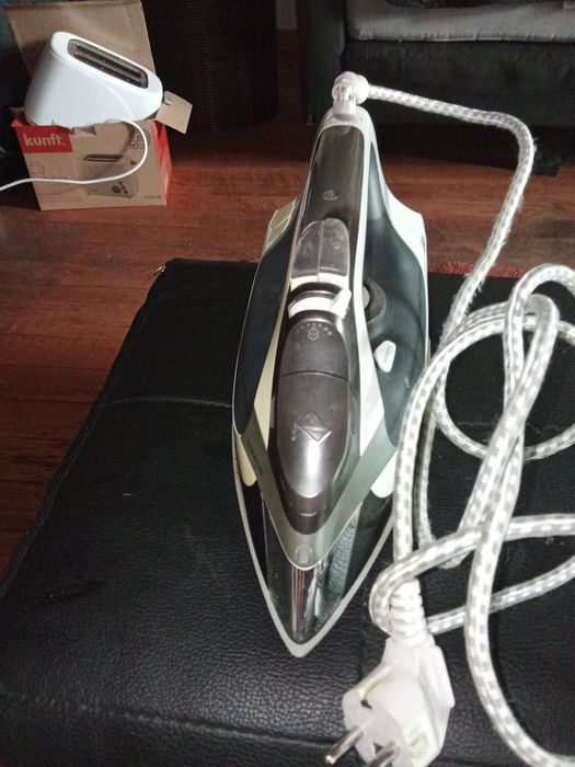 Ferro de passar Taurus