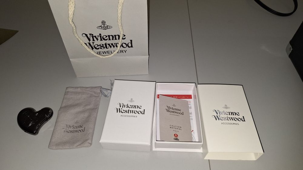 Vivienne westwood запальничка серце якісна підробка