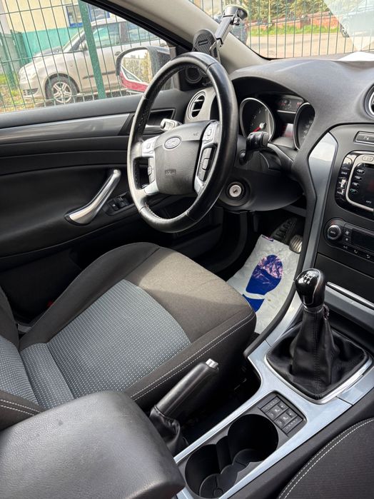 Ford Mondeo MK4 Trend Kombi 2.0 benzyna