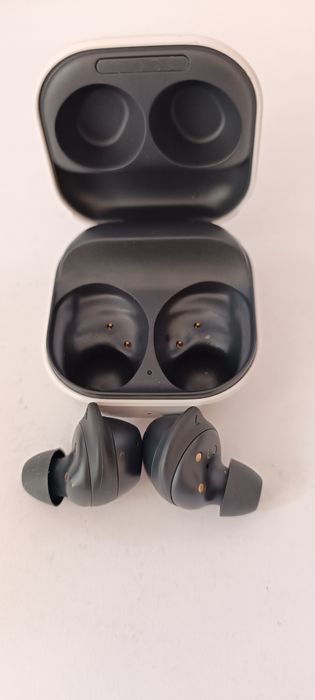 Продам беспроводные наушники Самсунг!!!