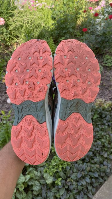 Оригінальні Кросівки Asics Gel-Venture 9 Розмір 40
