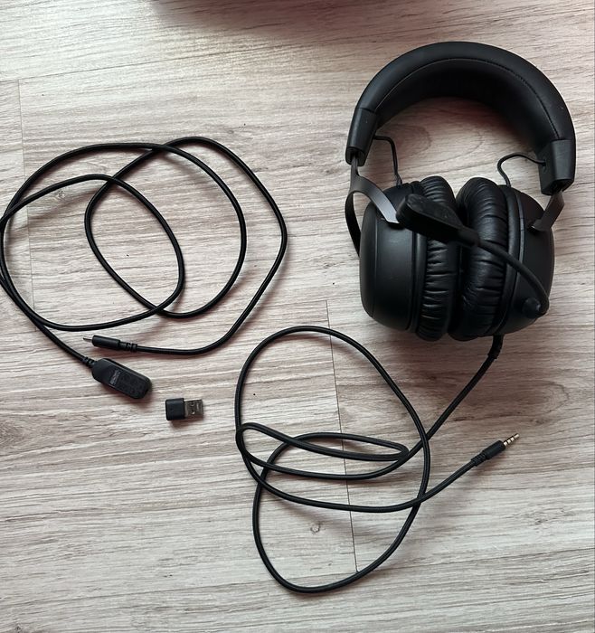 Ігрові навушники SteelSeries та HyperX