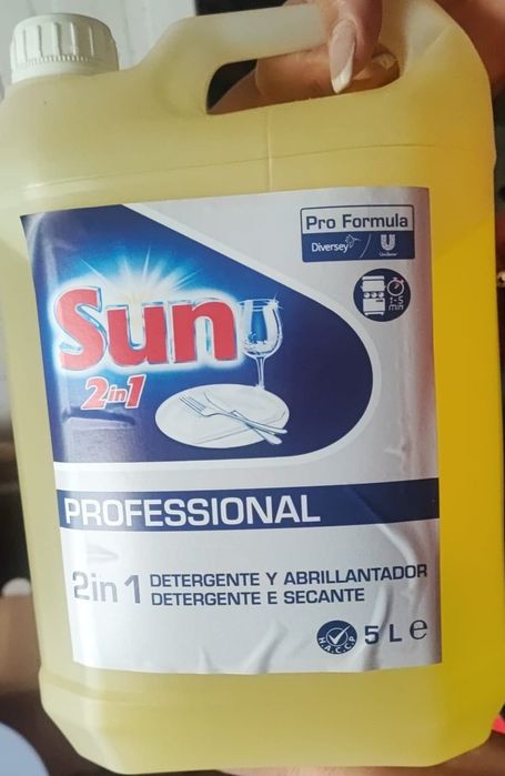 Skip active clean 100 doses