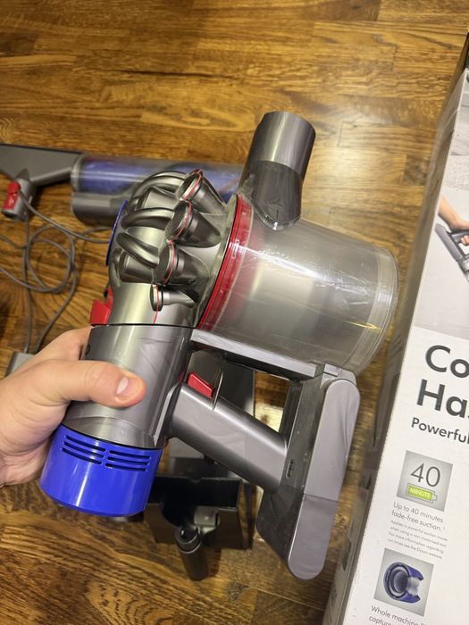 Акумуляторний ручний пилосос Dyson V8 Motorhead