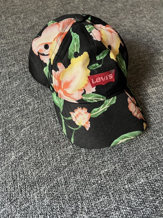 кепка levis з принтом