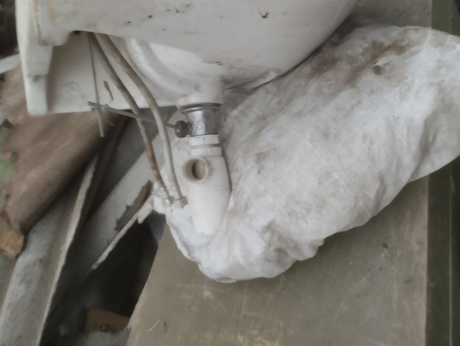 Раковина керамическая