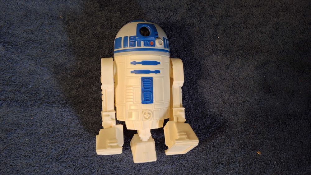 Star Wars droid R2 D2  z serii  Gwiezdne Wojny