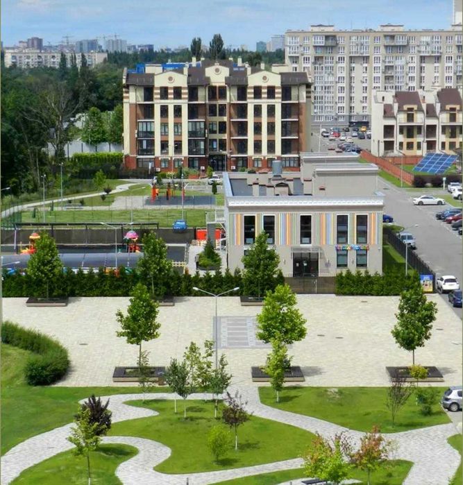 2к 58,5м Кришталеві Джерала в зеленому районі Києва