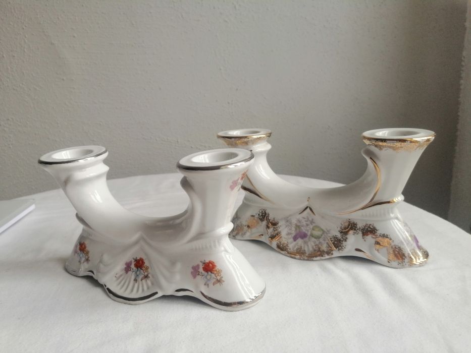 Stare sygnowane świeczniki z porcelany - Chodzież