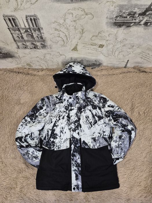 Зимова куртка чоловіча