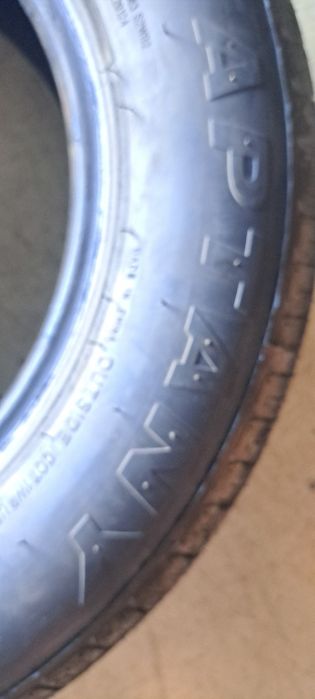 Pneus 175/70/13 novos Aptany