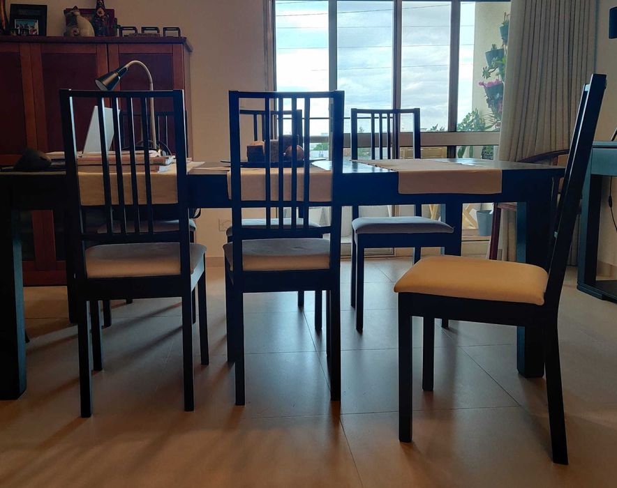 Cadeiras de sala pretas (seis) - IKEA