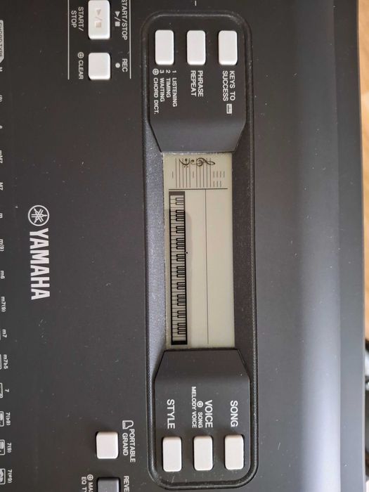 Keyboard YAMAHA PSR E363