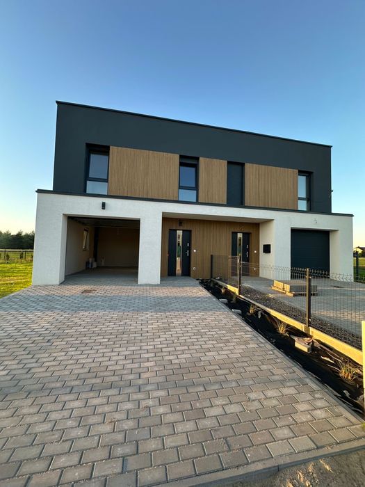 Oferta sprzedaży bliźniaka– Piotrowice, gm. Słupca 4 ary 119m2