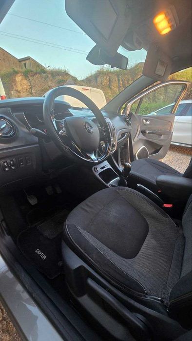 Renault Captur — fotografia 11