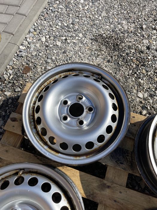 Felgi stalowe VW T5 transporter volkswagen 5x112 16 cali 6,5J et51