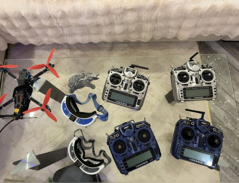 Квадрокоптер, пульт FPV Taranis X9D Plus 2019 SE 2 шт Fat Shark