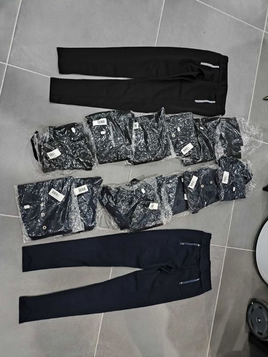 Conjunto de 15 Leggins pretos e azuis tamanho S novos