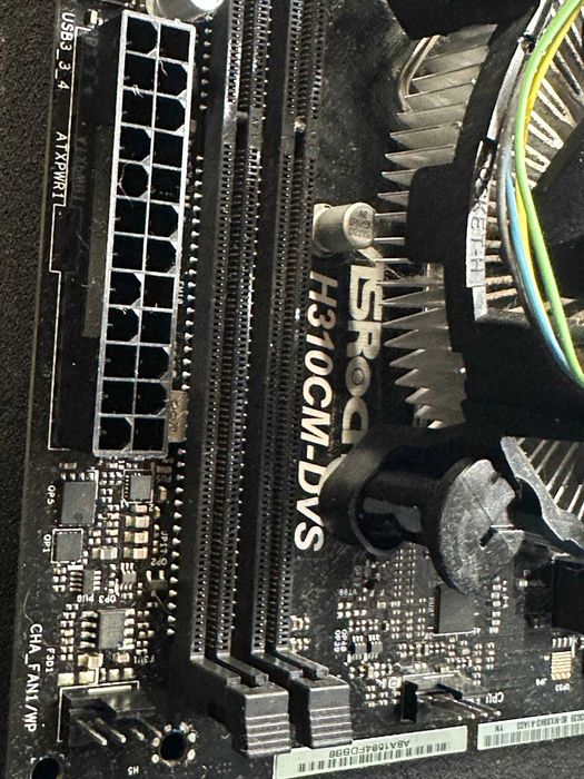 Материнська плата з процесором I5, БЖ, HDD, відеокарта