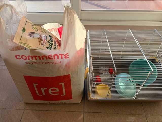 Gaiola hamster, bola e consumíveis
