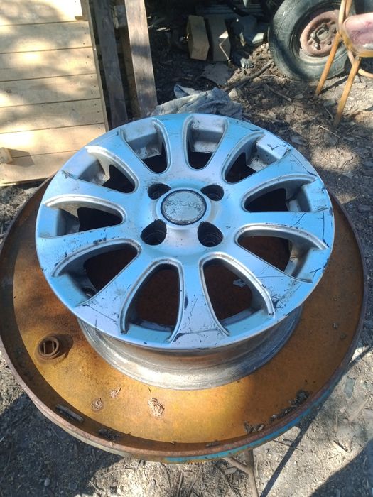 Продам титановий диск R 13