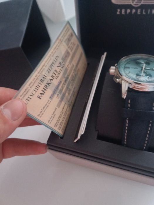 Годинник Zeppelin 100 Jahre 8670-4 Quartz