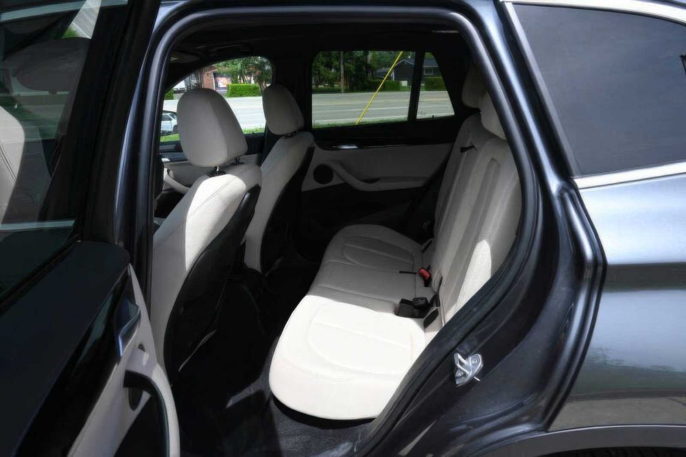 BMW X1 xDrive28i      2019