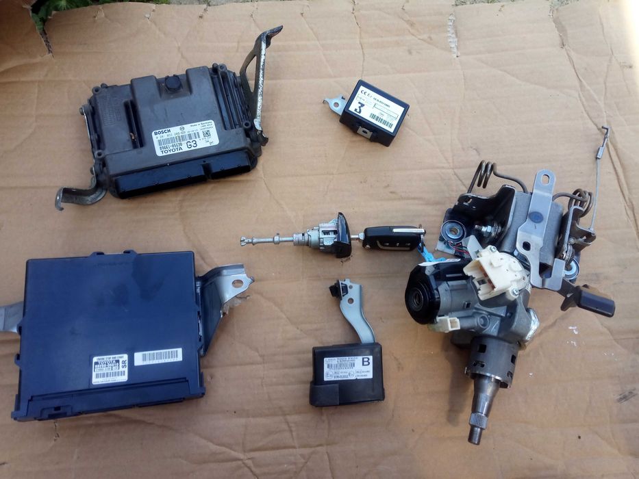 toyota AVENSIS T27 II lift T29 1,6 d-4d sterownik zestaw startowy