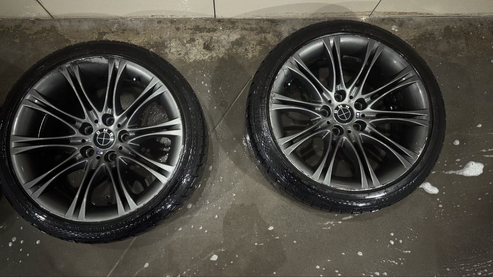 Продам оригінальні диски R18 5 120 Bmw 135 стиль з резиною