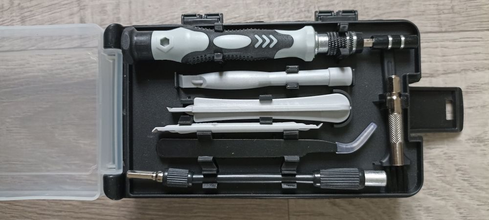 ПОДАРУНОК НА  СВЯТА ЧОЛОВІКУ .Набір точних інструментів 115 в 1