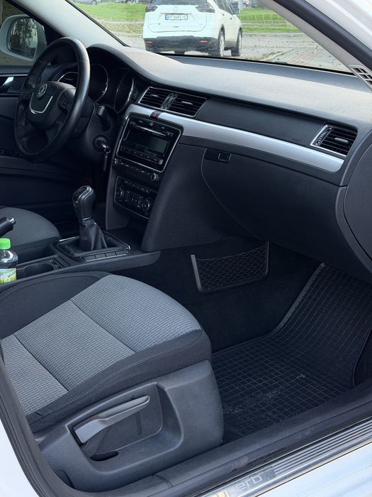 Skoda Superb 2012