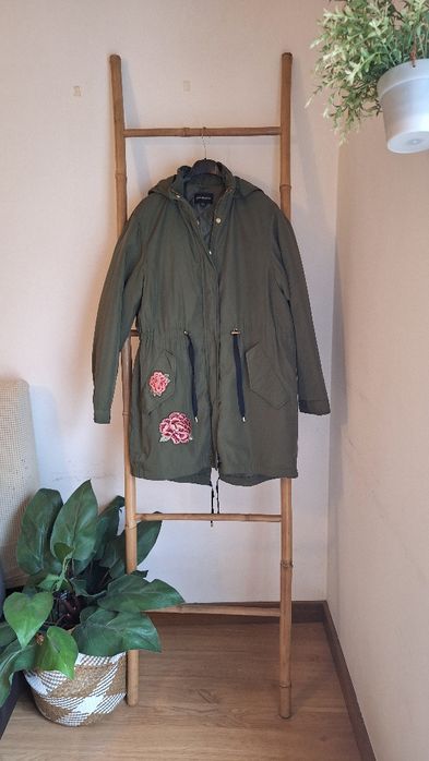 Casaco alcochoado caqui Stradivarius