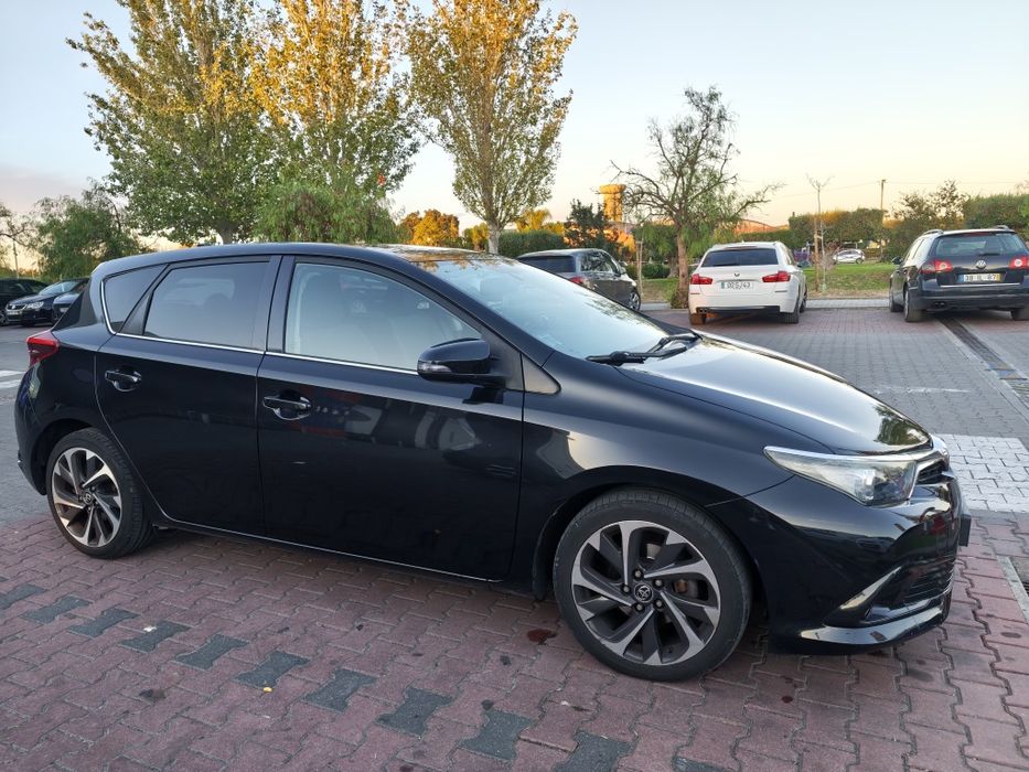 Toyota Auris 1.4 D — photo 2