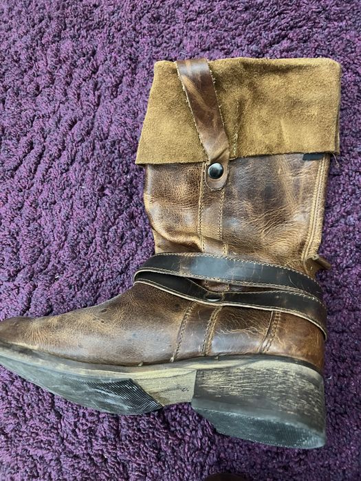 Botas vintage numero 38 em pele , couro maciso, original