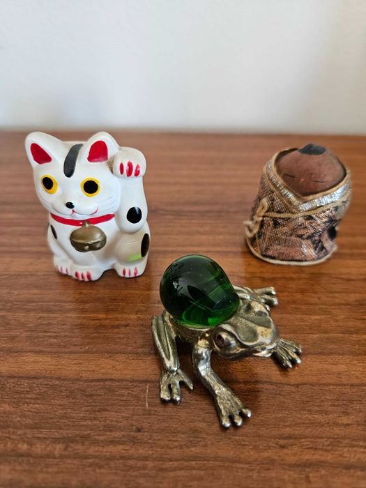 Lote - Várias figuras, vários materiais - colecções antiguidades