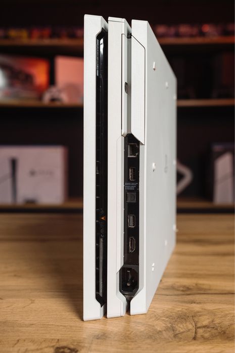 PlayStation 4 Pro 1 TB White гарантія 12 місяців від магазину!