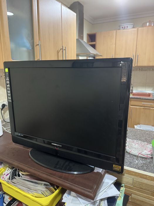 TV LCD sem comando
