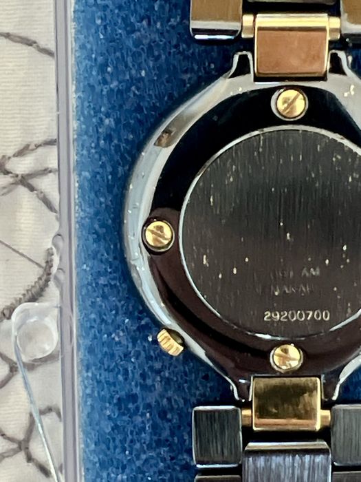 Relogio H Stern feminino, safira, ouro, pulseira titaneo, 1993 c/fat