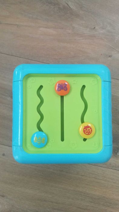 Kostka Smily Play sensoryczna interaktywna edukacyjna pająk