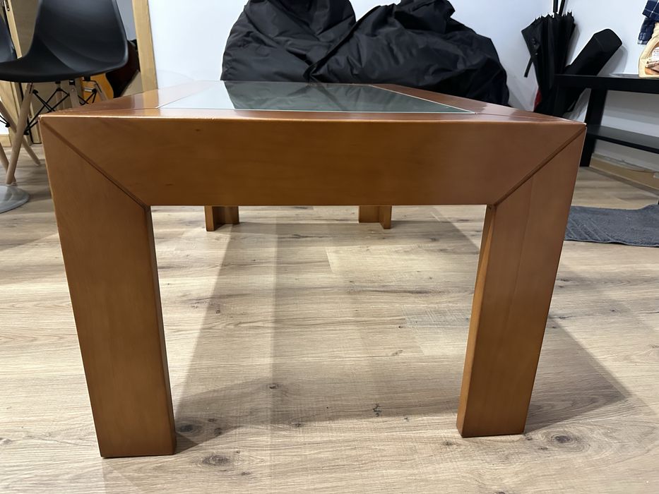 Mesa de centro em cerejeira