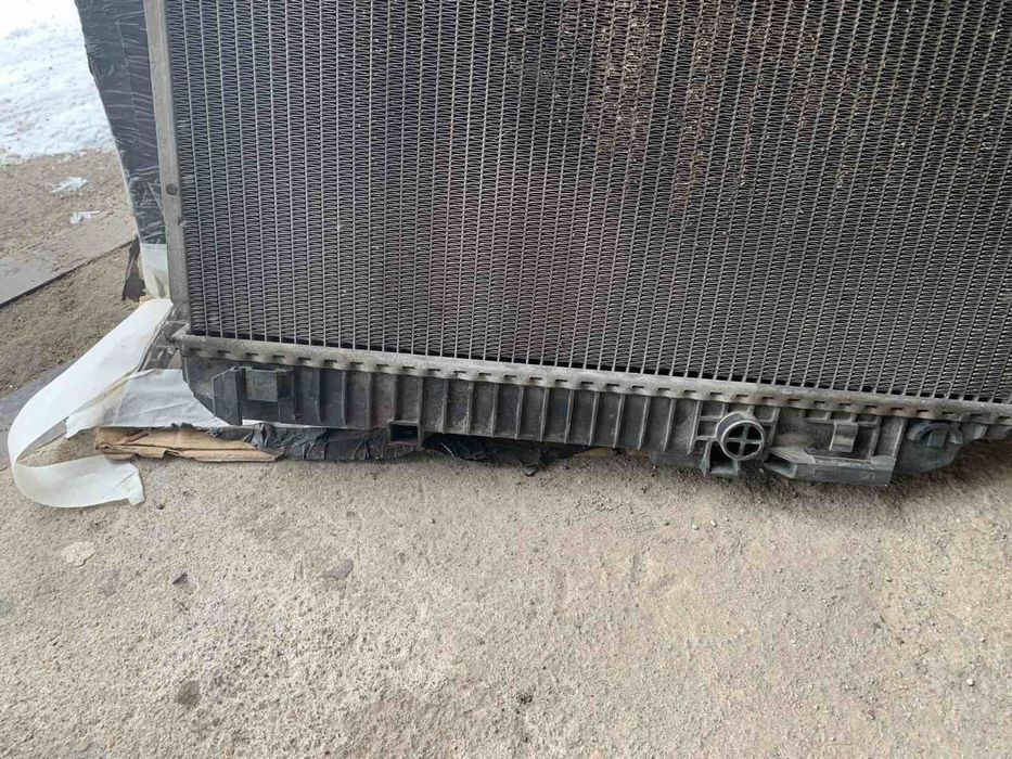 Радіатор охолодження двигуна Mercedes Vario 614 TDI