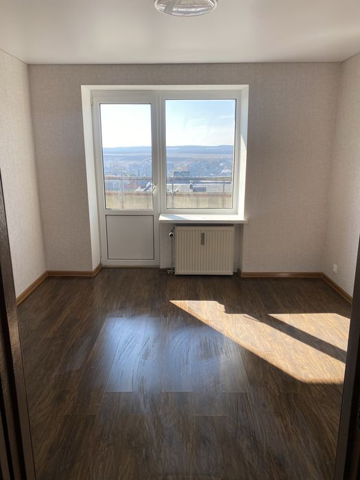 Продам квартиру в Сатанові