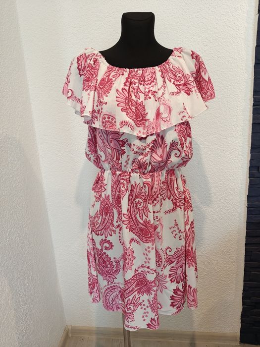 Nowa letnia wiskozowa sukienka