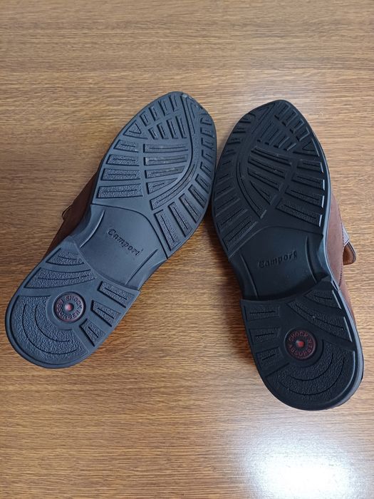 Sapatos Camport novos